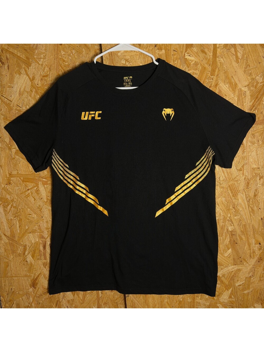 UFC Venum black performance T-shirt